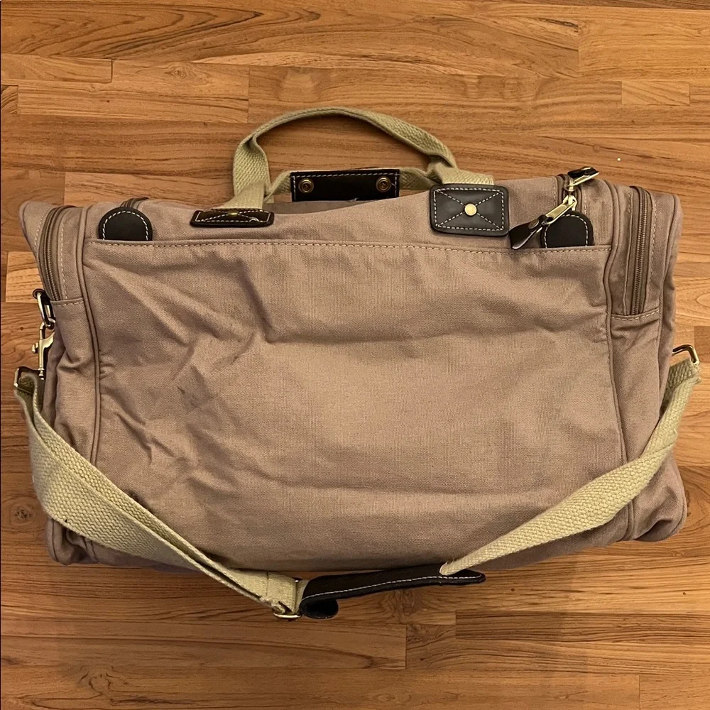 Eddie Bauer x Ford Tan Canvas Men's Duffle Bag Leather Details